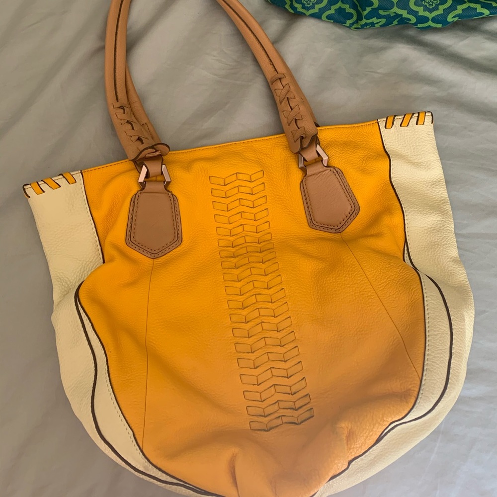 OrYANI yellow leather purse
